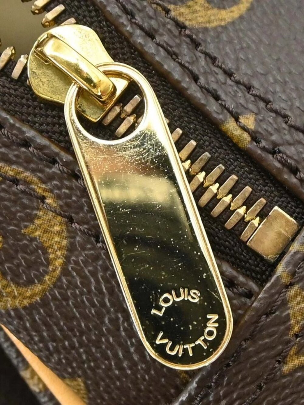 Louis Vuitton Monogram Manhattan PM Handbag M40026 VI1027 198287 - Picture 9 of 15
